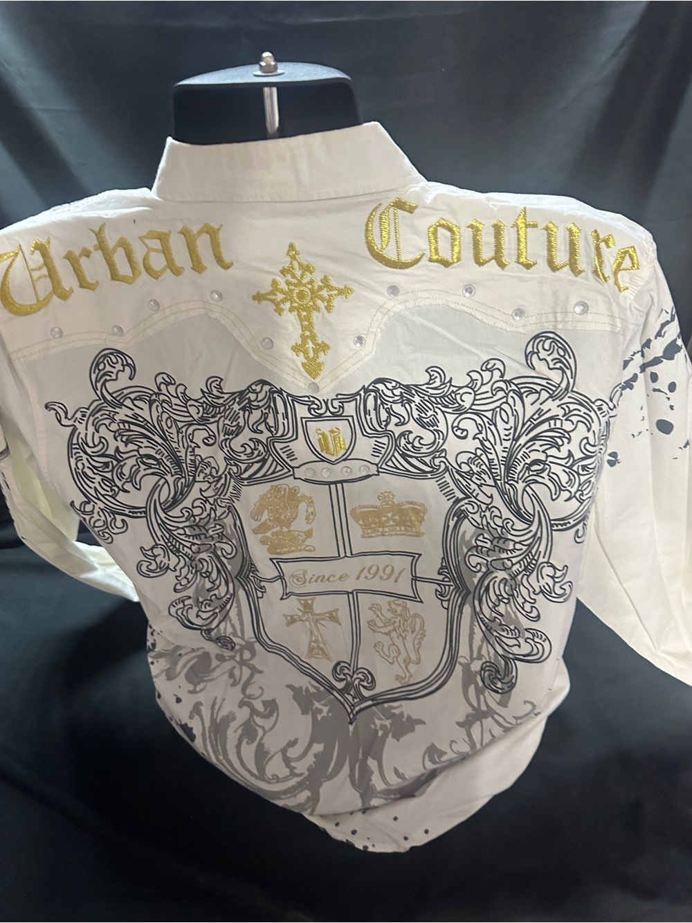 Victorious urban coture Men’s White Graphic Button-Up Shirt-size L-#560 - Picture 3 of 3